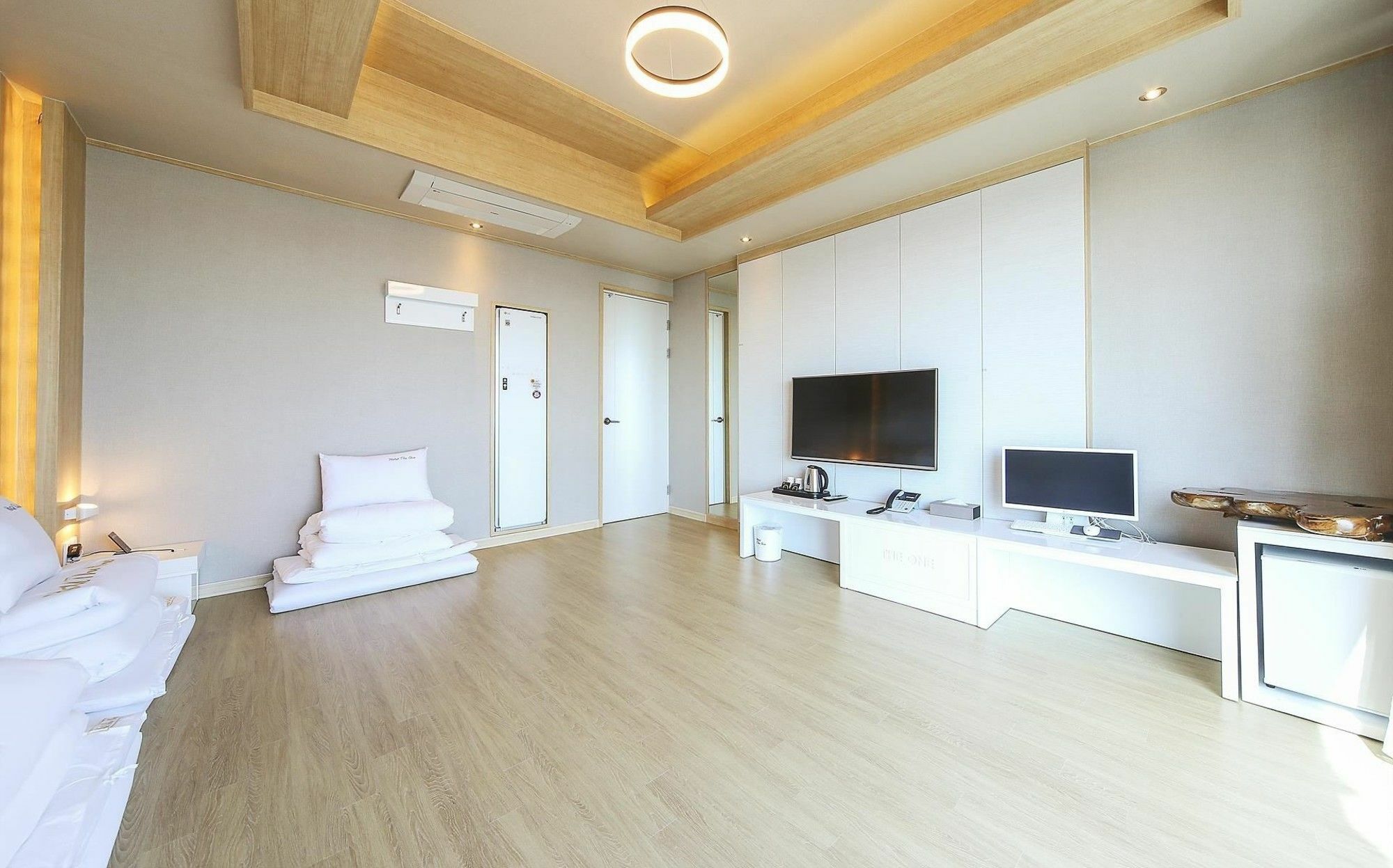 Hotel The One Yeosu Εξωτερικό φωτογραφία