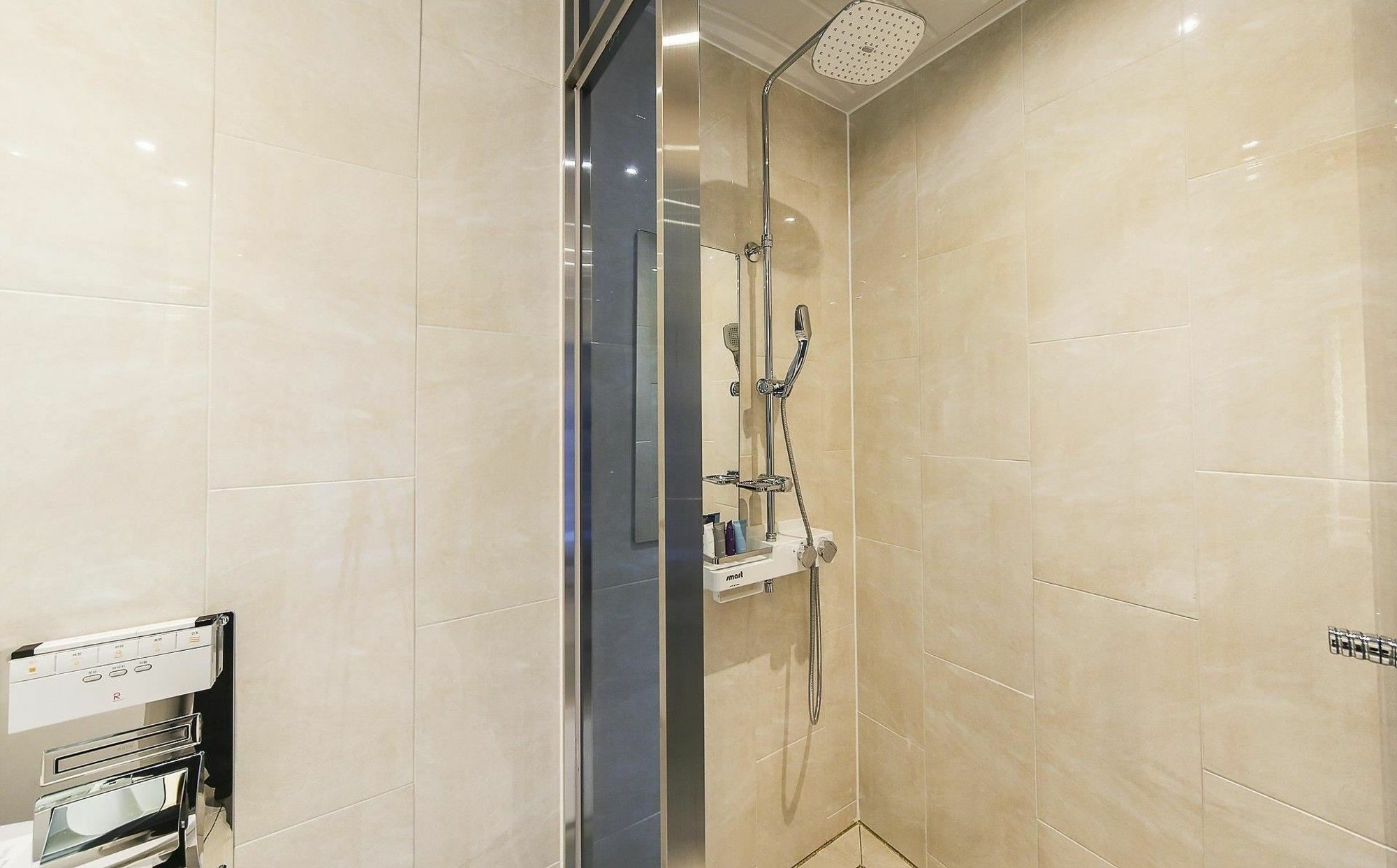 Hotel The One Yeosu Εξωτερικό φωτογραφία