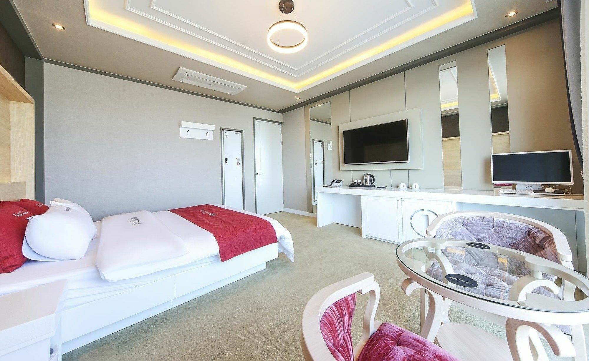 Hotel The One Yeosu Εξωτερικό φωτογραφία